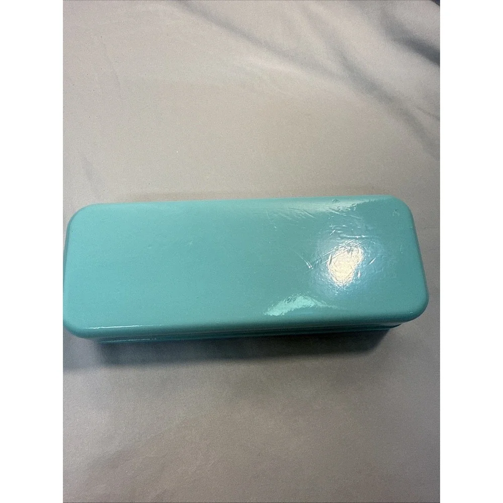 Authentic Tiffany & Co. Hard Clamshell Eyeglass Sunglasses Case Only Blue